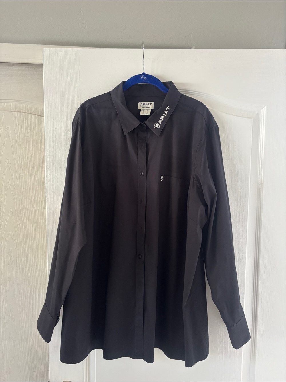 Ariat Women’s Black Long-Sleeve Button Down Shirt with Logo Collar SZ 3X